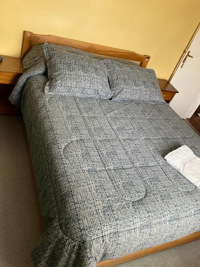 Hostal Balmaceda Пунта Аренас Екстериор снимка