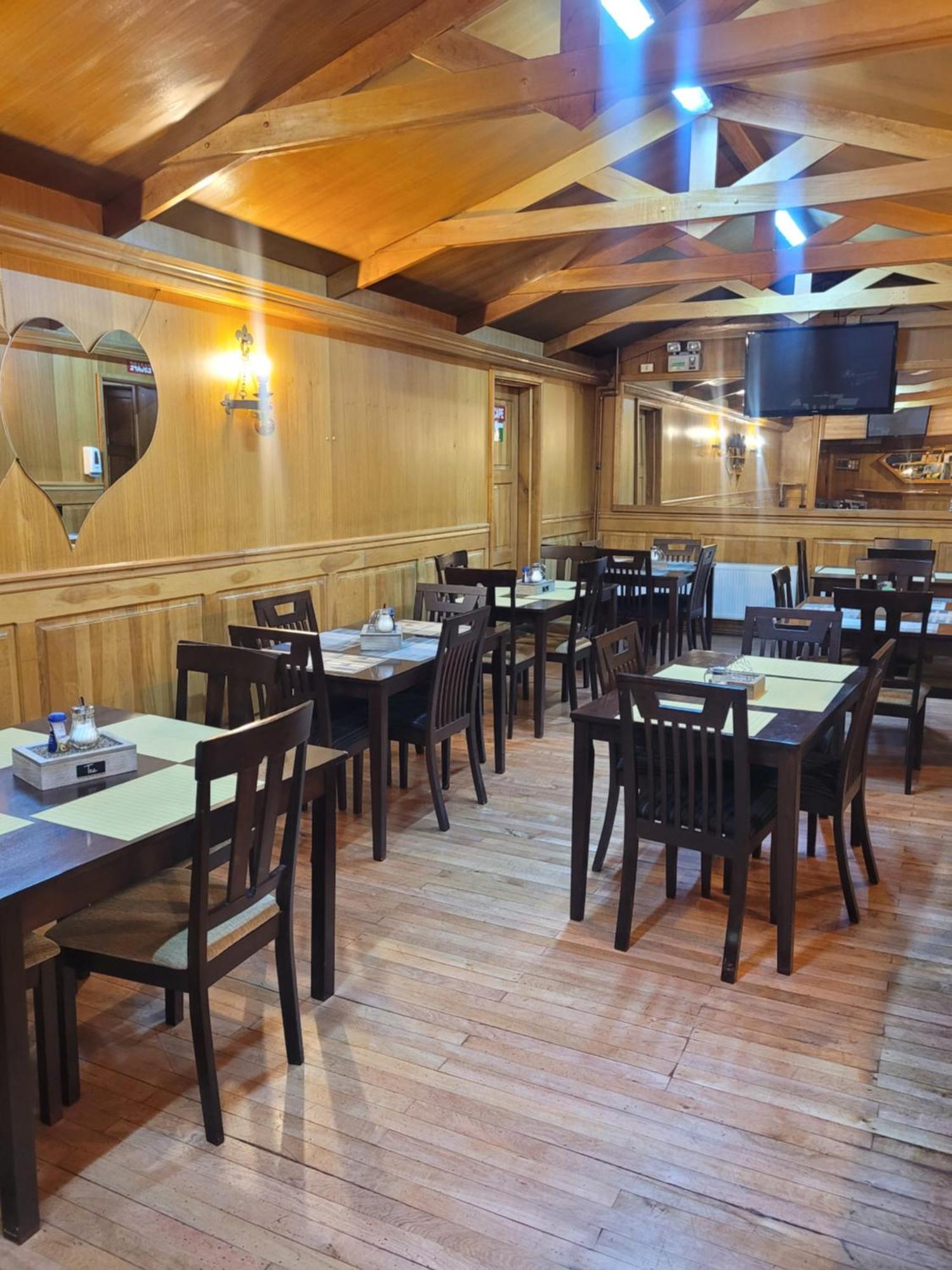 Hostal Balmaceda Пунта Аренас Екстериор снимка